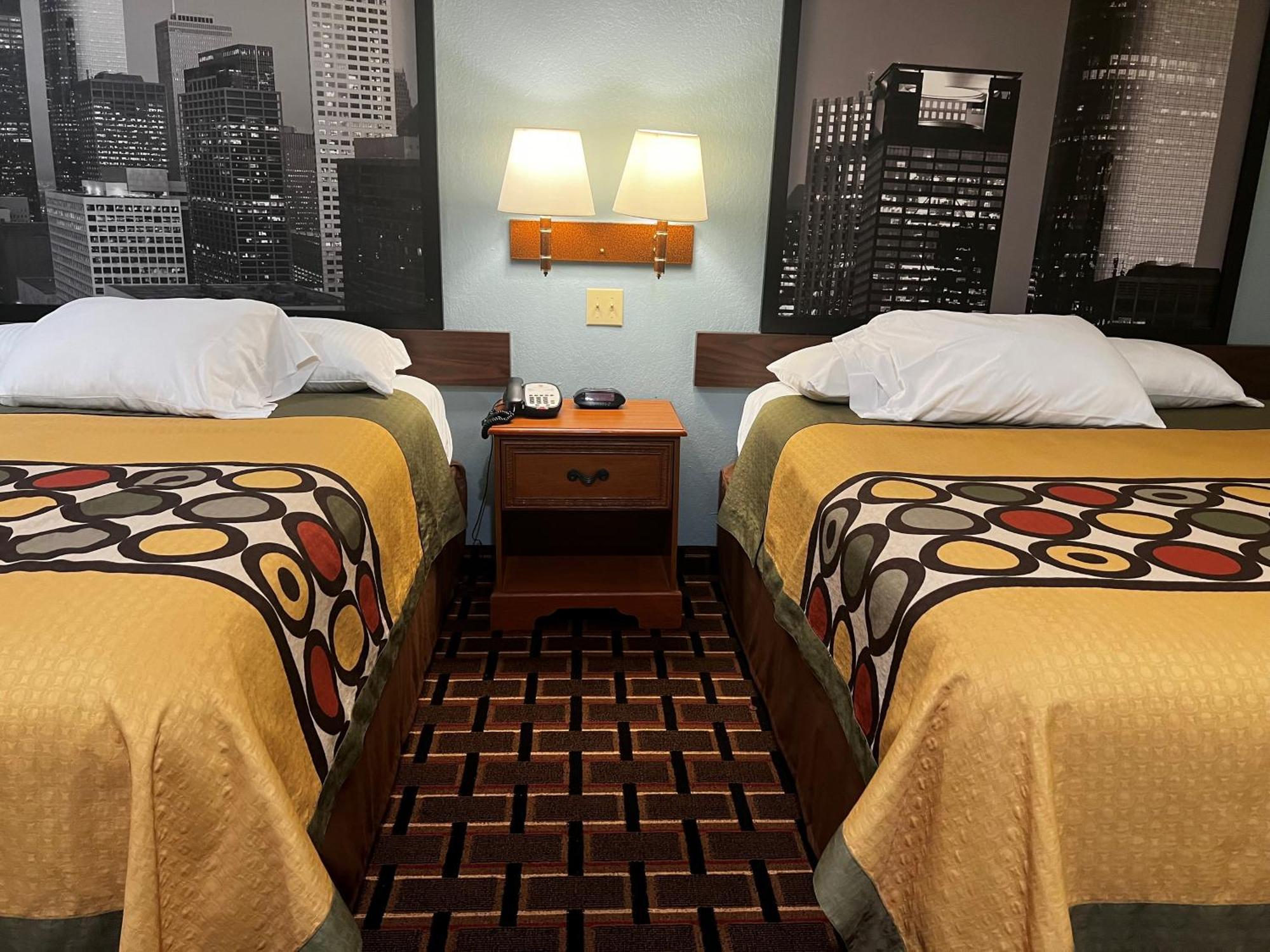 ซูเปอร์ 8 บาย วินด์แฮม สแตฟฟอร์ด ชูการ์แลนด์ แอเรีย Hotel สตาฟฟอร์ด ภายนอก รูปภาพ
